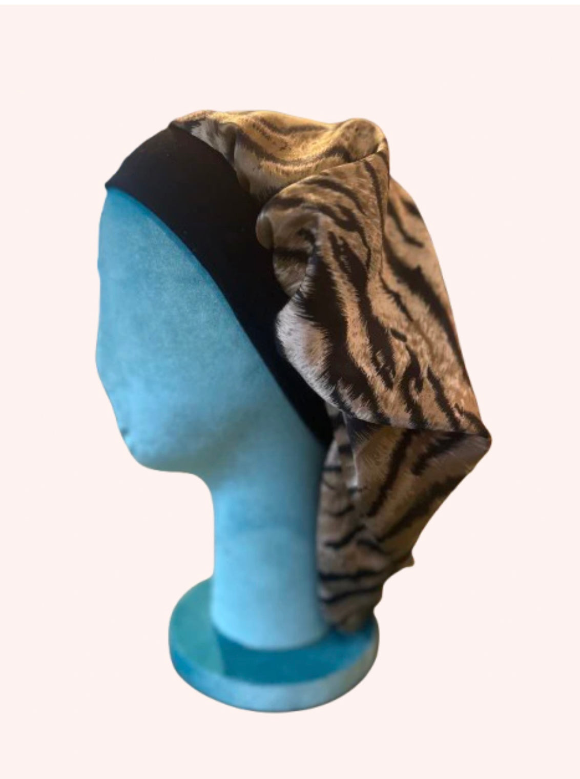 The proud mimi bonnet in tiger print