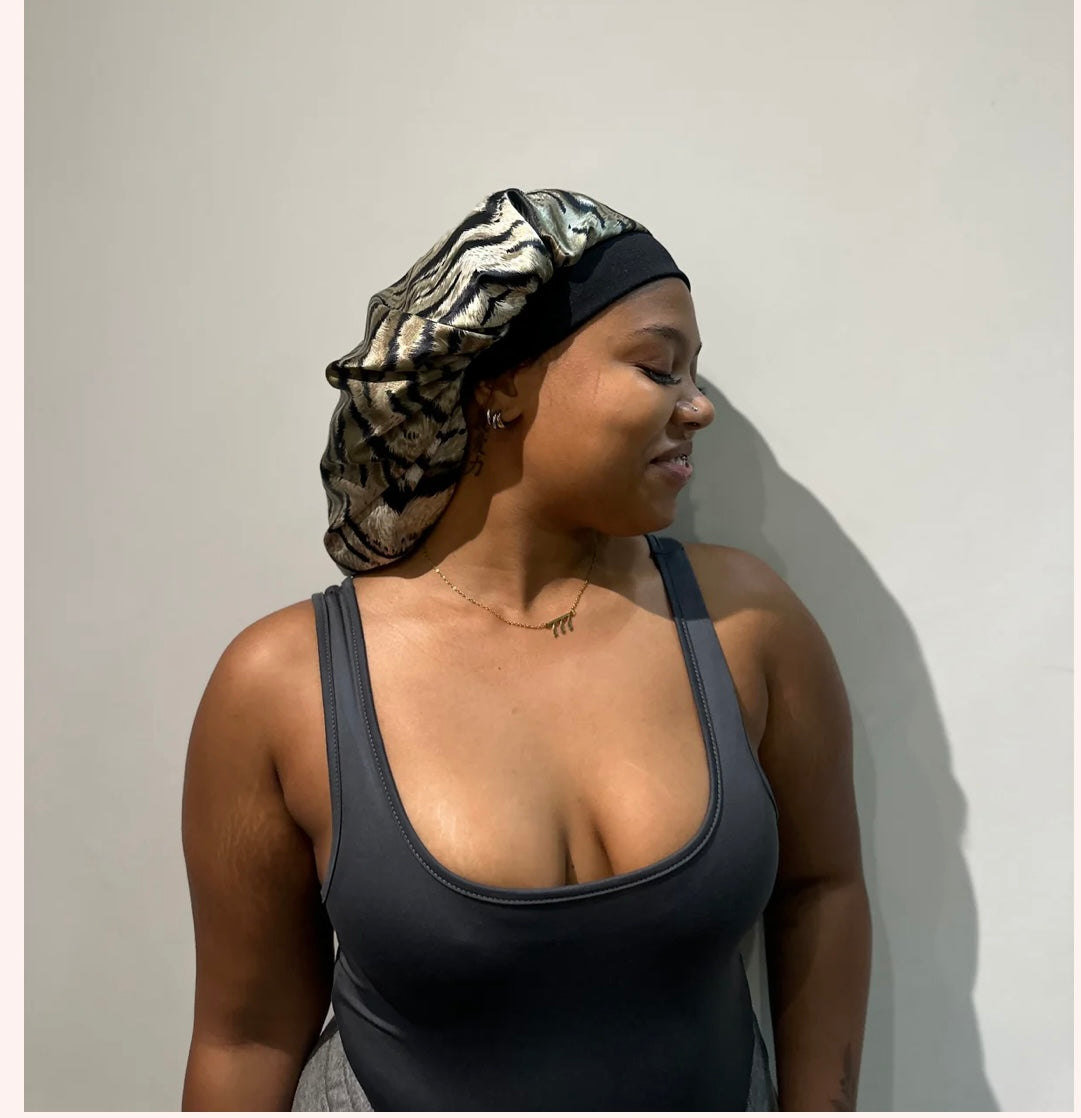 The proud mimi bonnet in tiger print