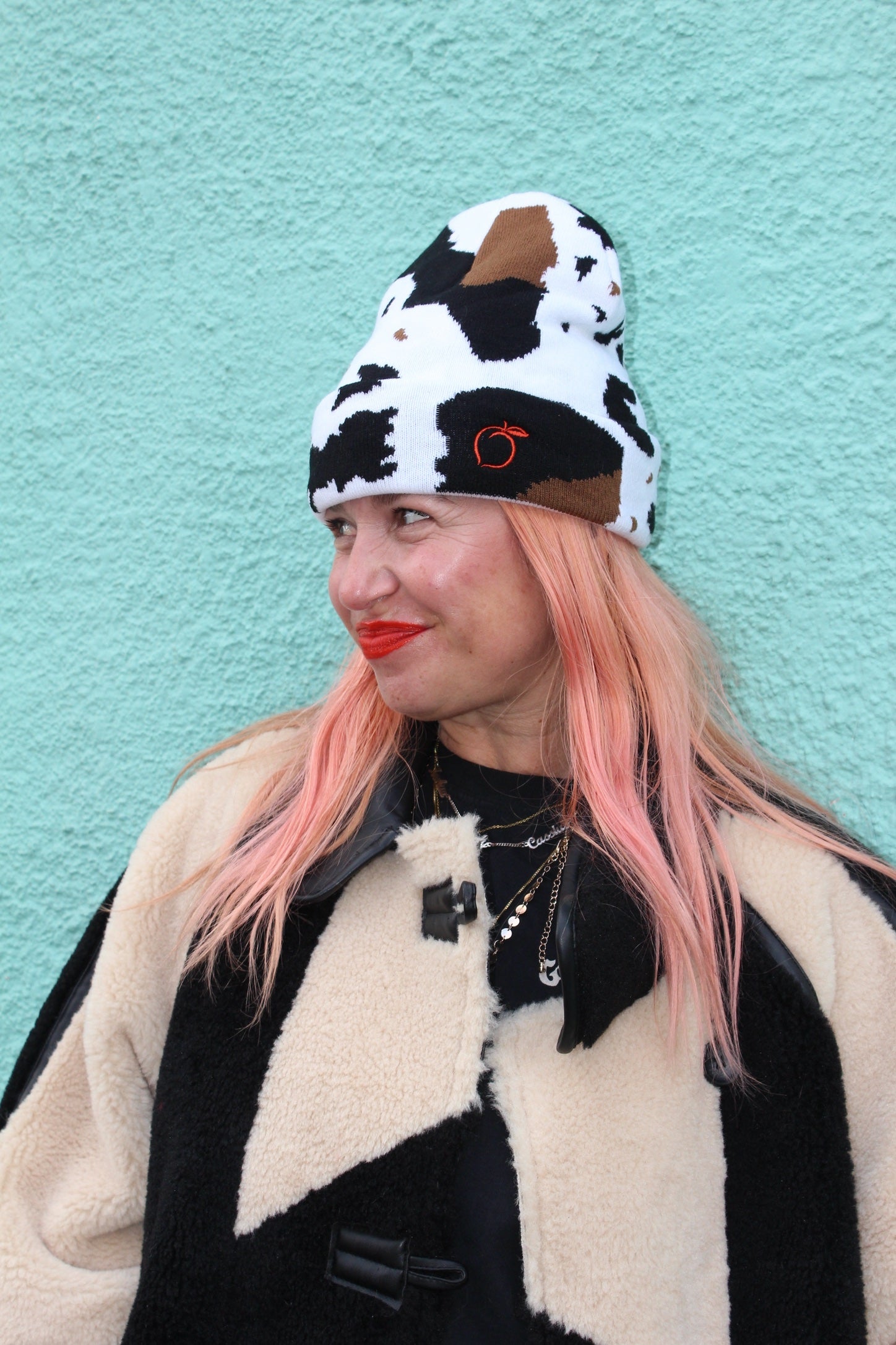 Silky lined beanie in cow print