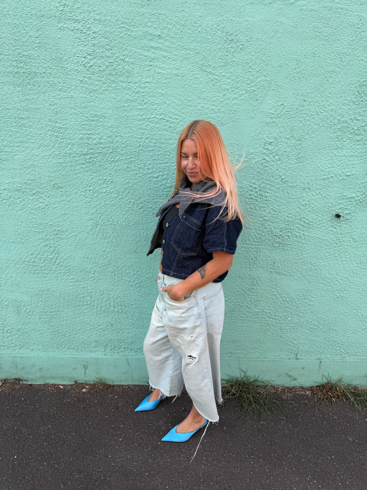Proud Peach Cashmere Triangle Scarf in dark grey marl