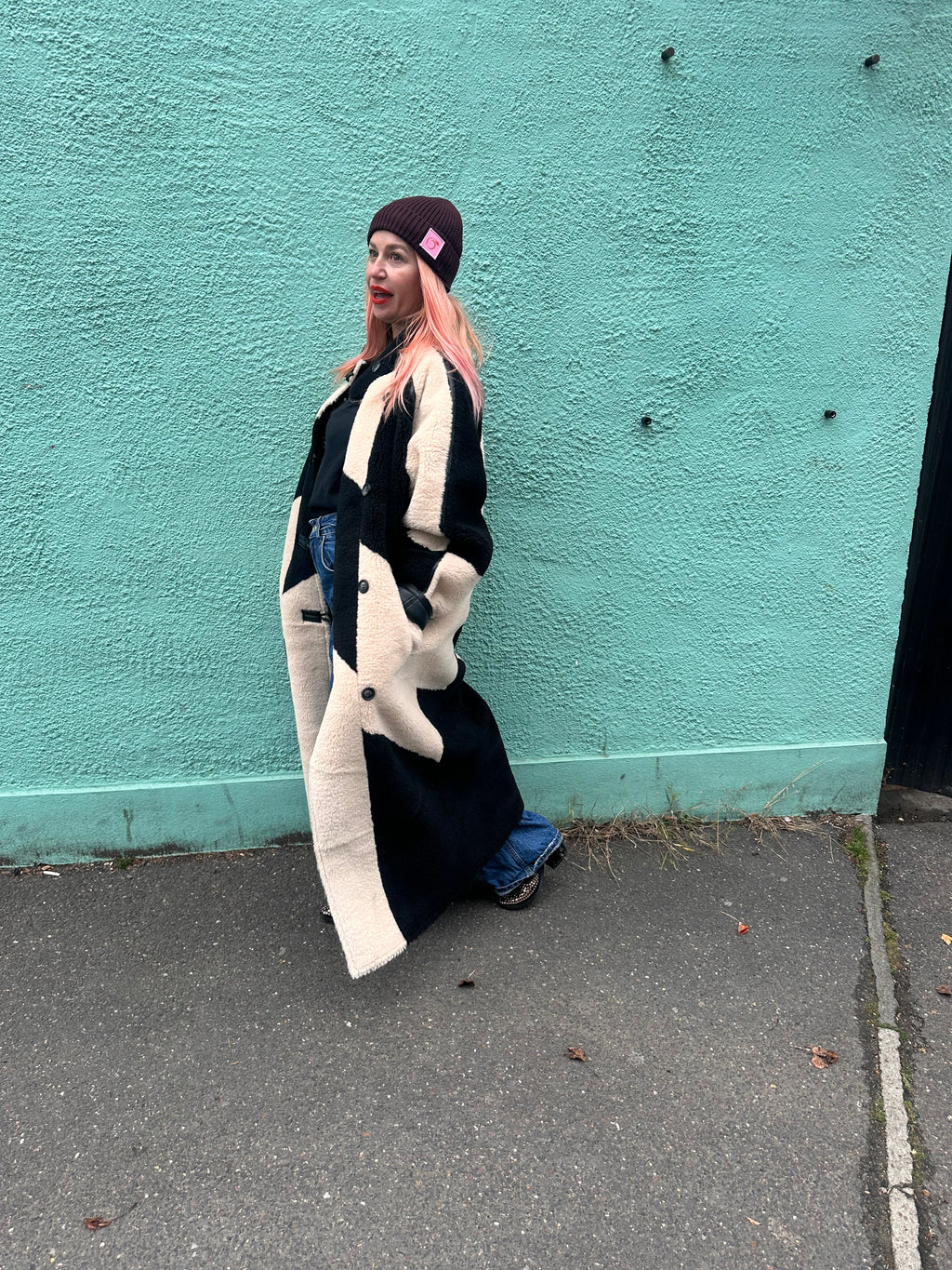 Silky lined beanie in dark burgundy