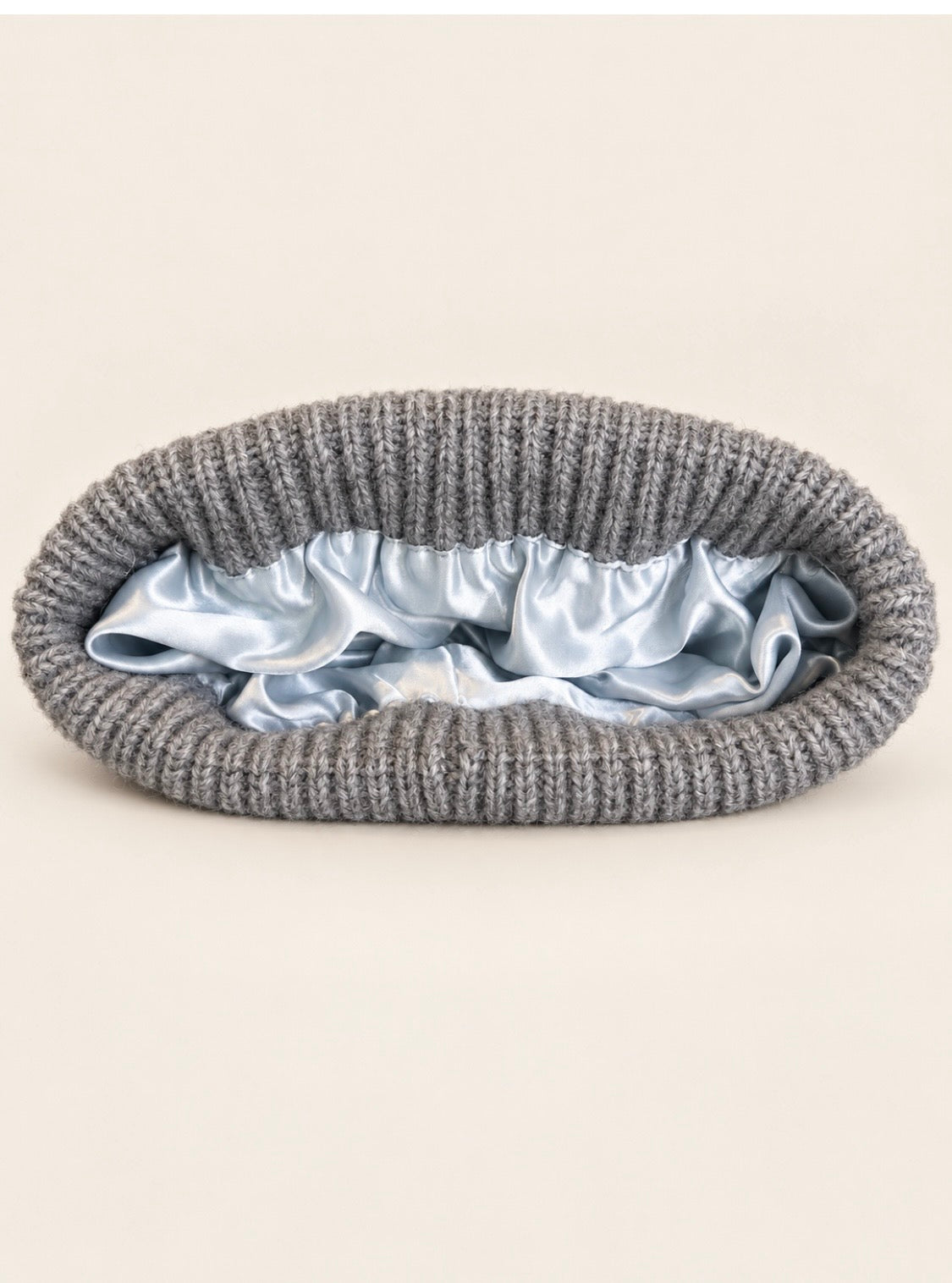 Proud peach 100% merino wool beanie in grey marl