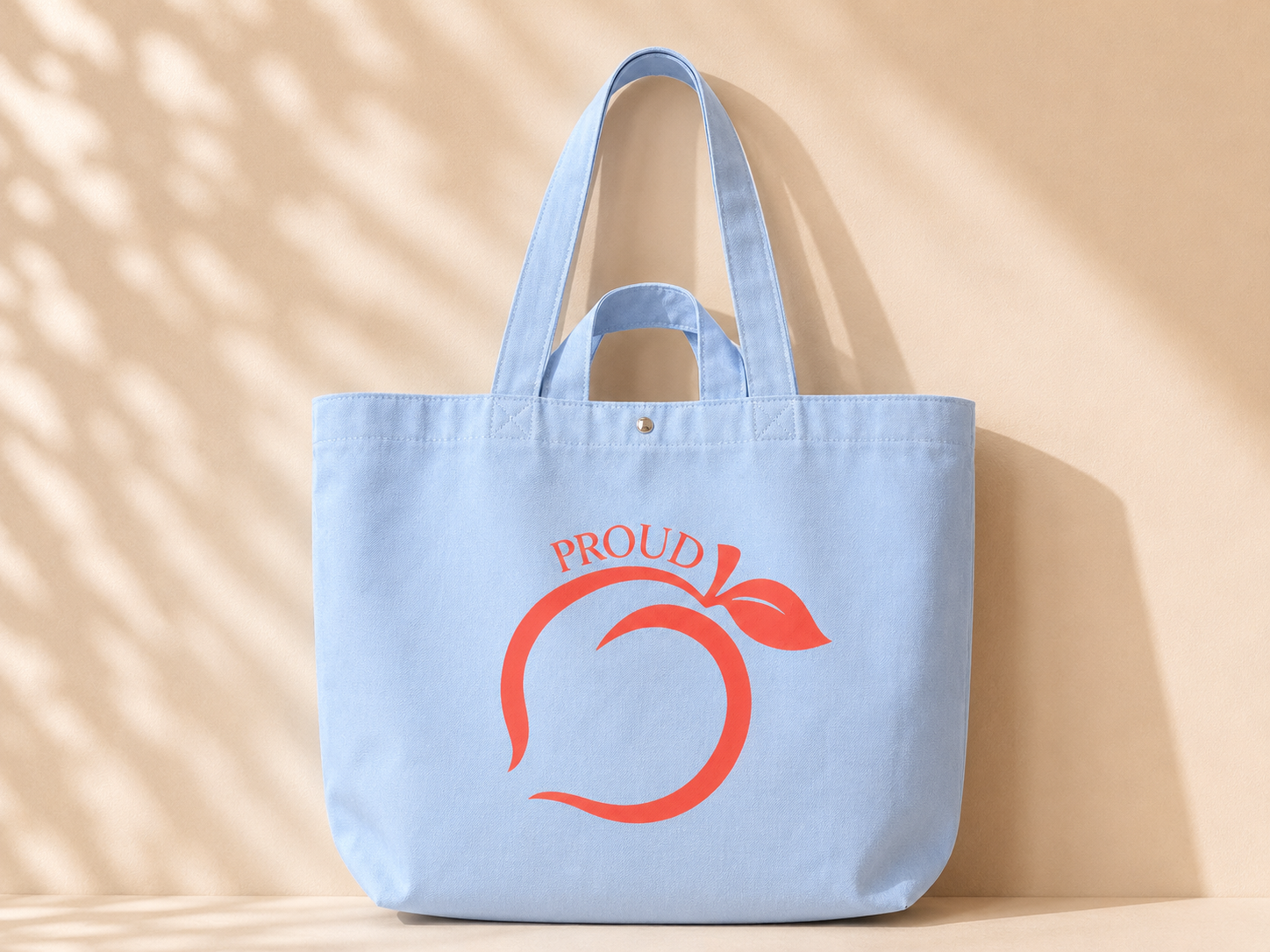 The peachy tote bag in blue