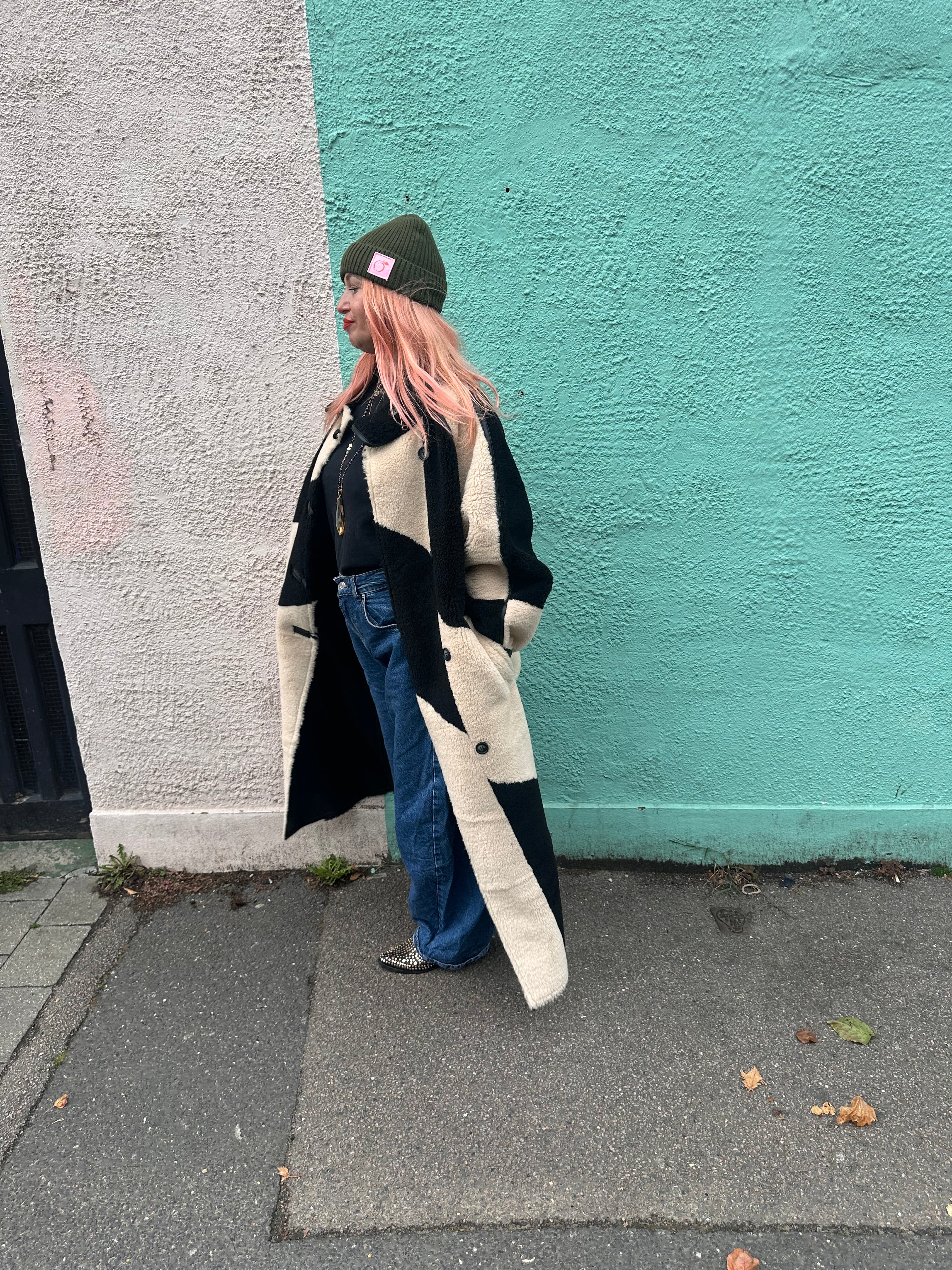 Silky lined beanie in deep green