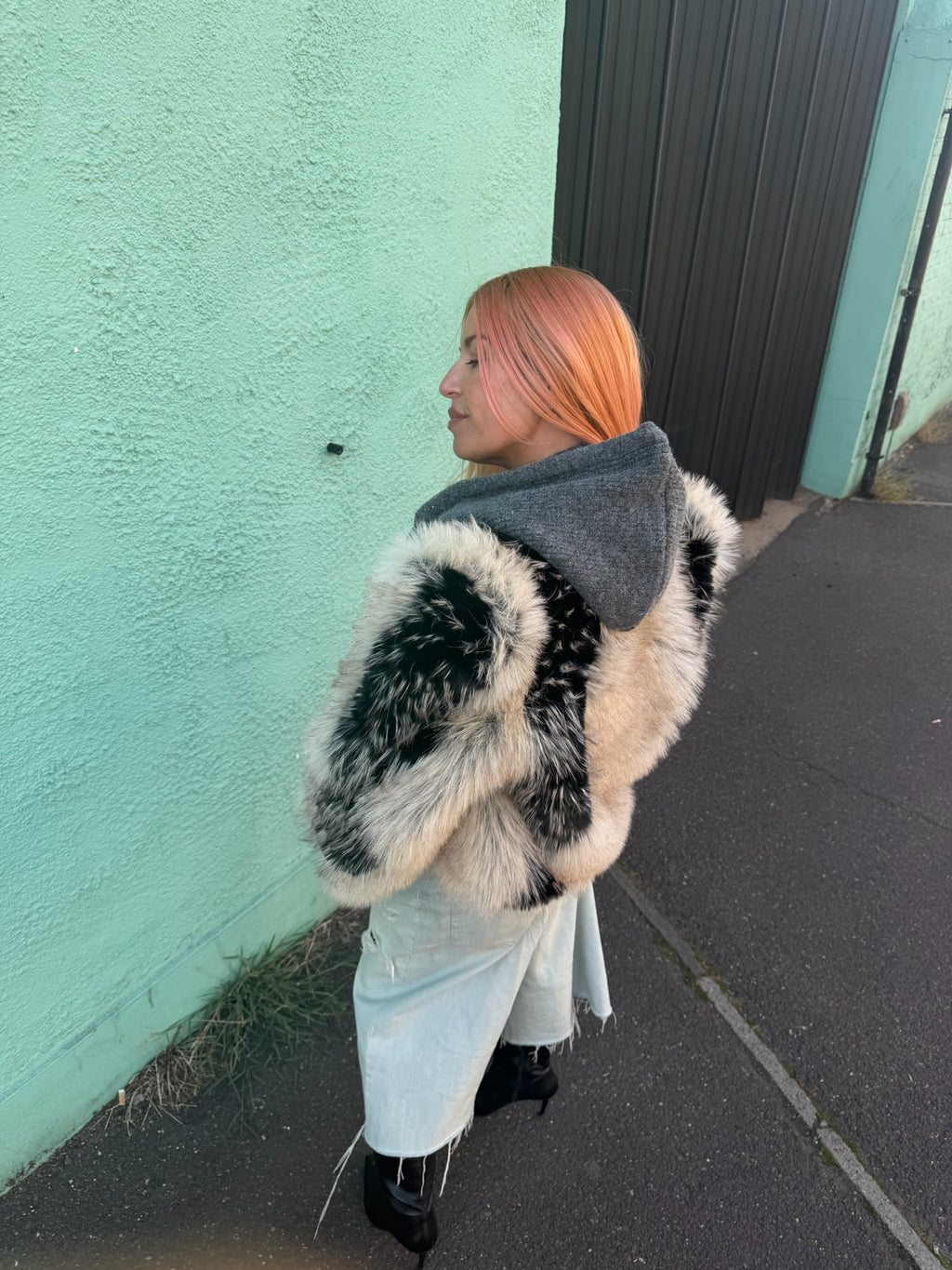 The wool mix silky lined hood scarf in grey