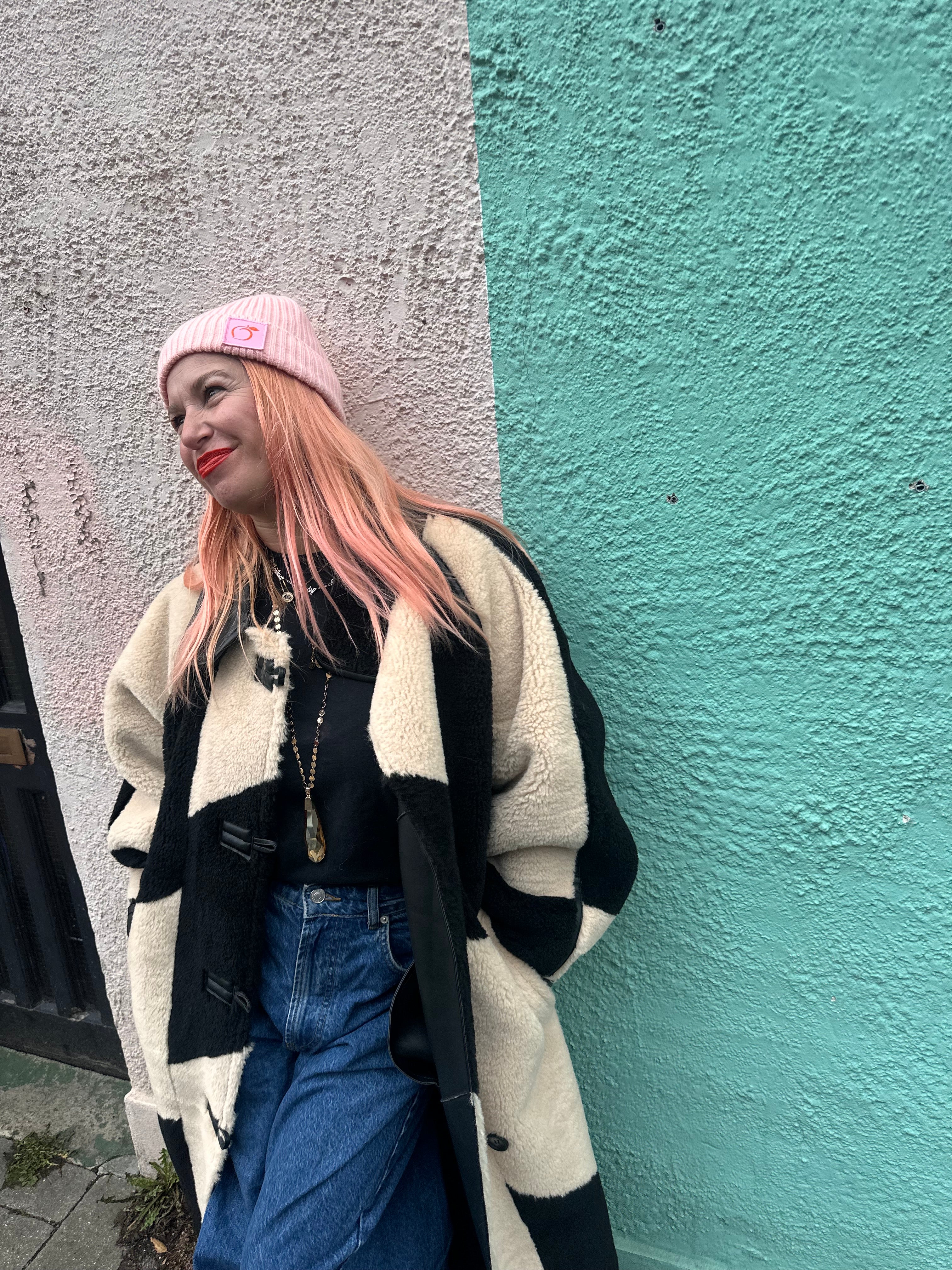 Silky lined beanie in baby pink