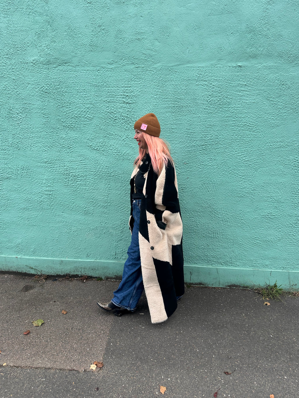 Silky beanie in hazelnut