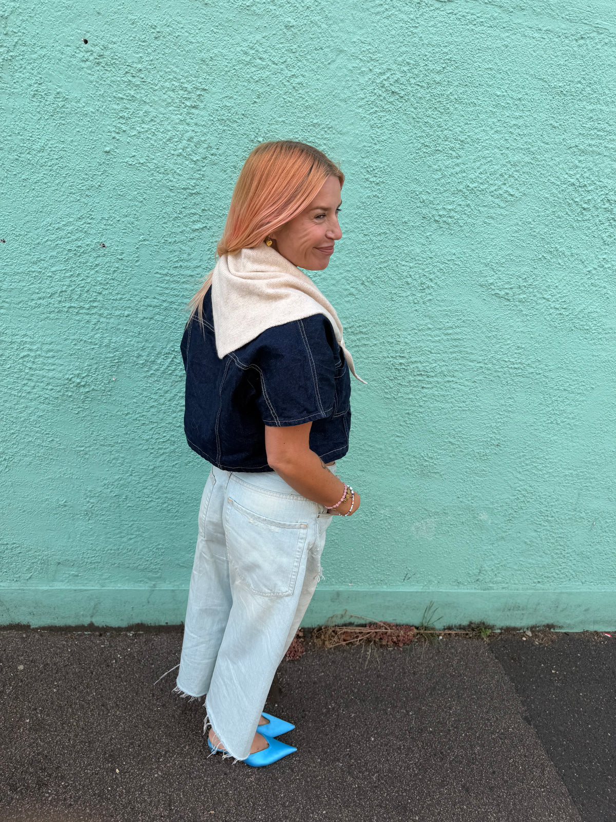 Proud Peach Cashmere Triangle Scarf in Light Oat Cream