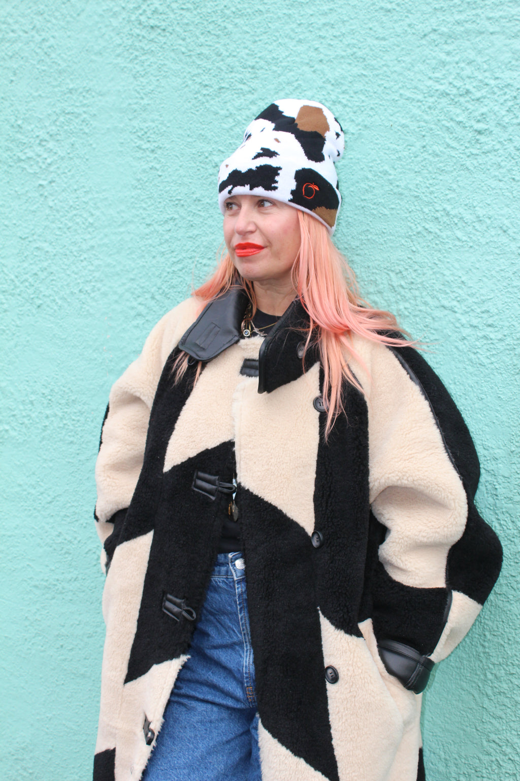 Silky lined beanie in cow print