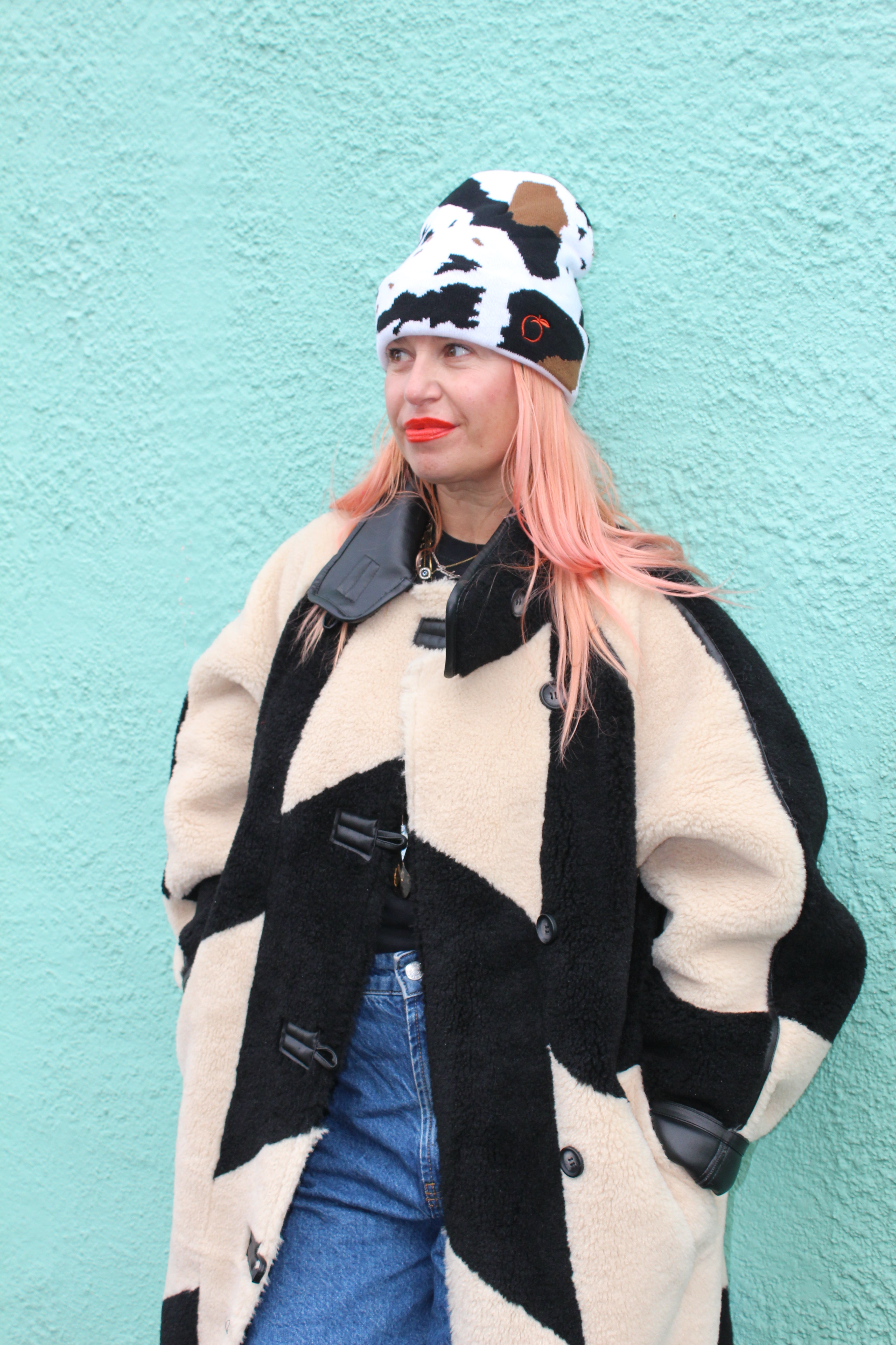 Silky lined beanie in cow print