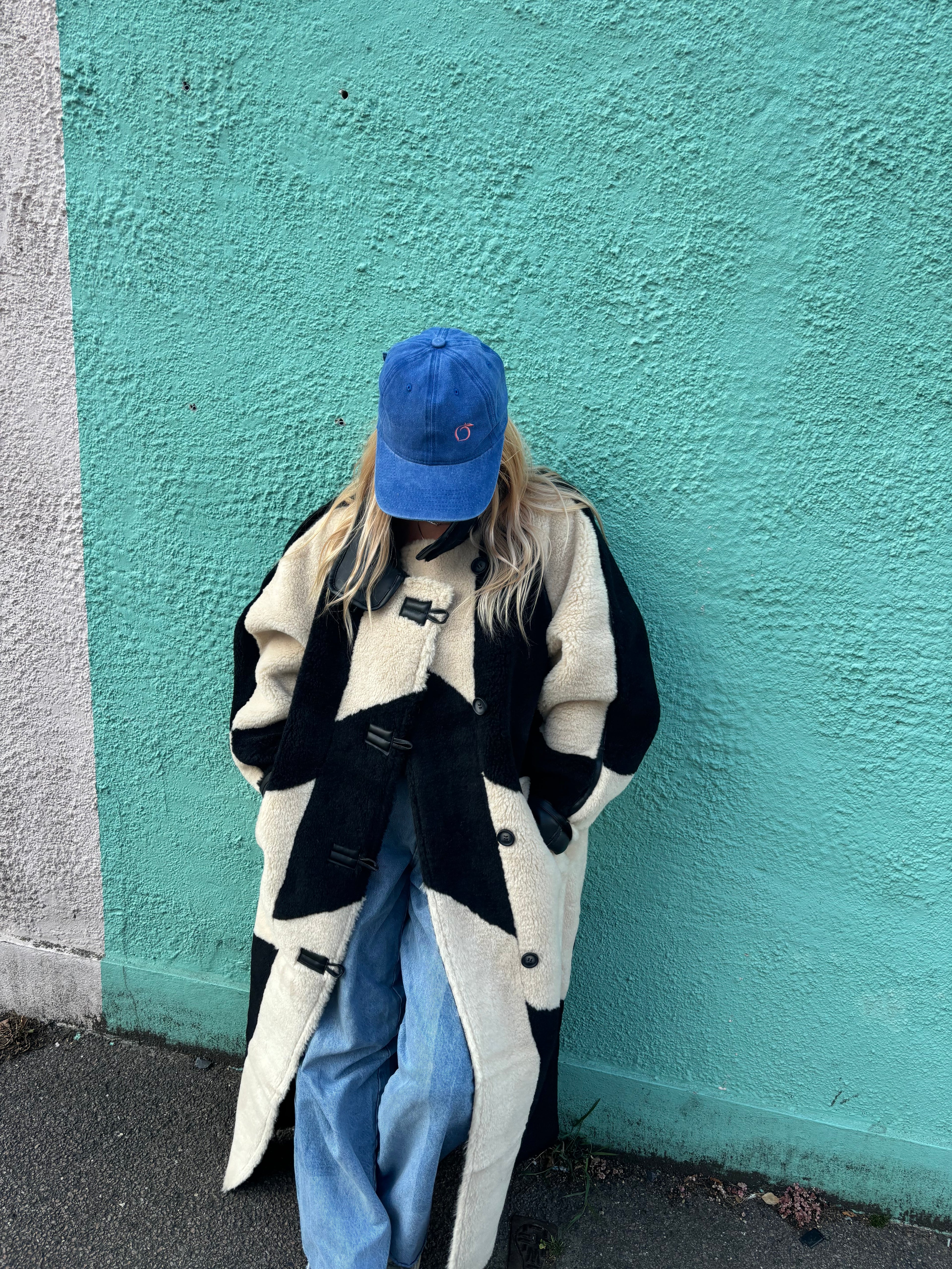 Silky lined baseball cap in midnight blue