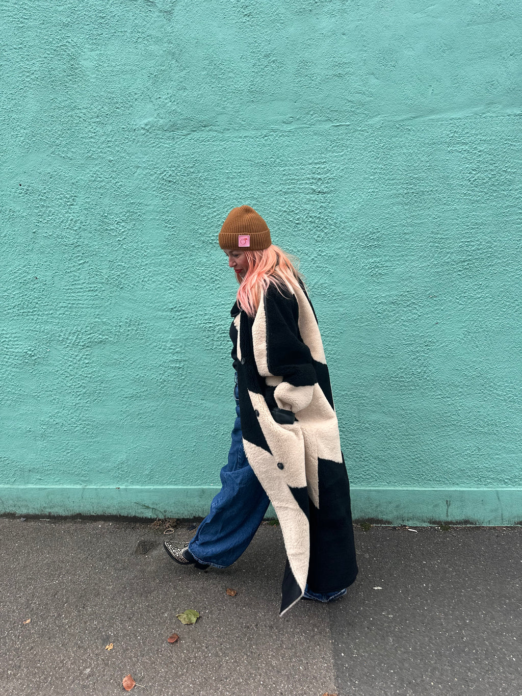 Silky beanie in hazelnut