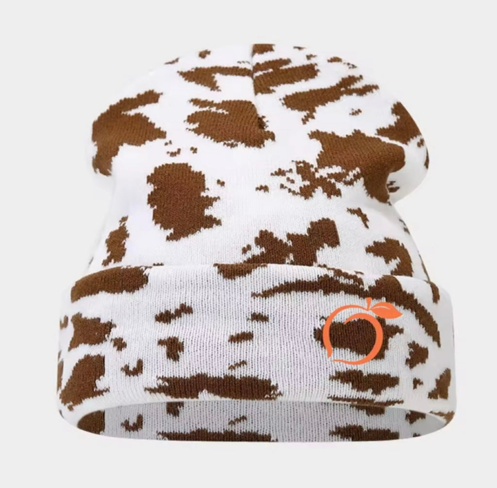 Silky lined beanie in cow print