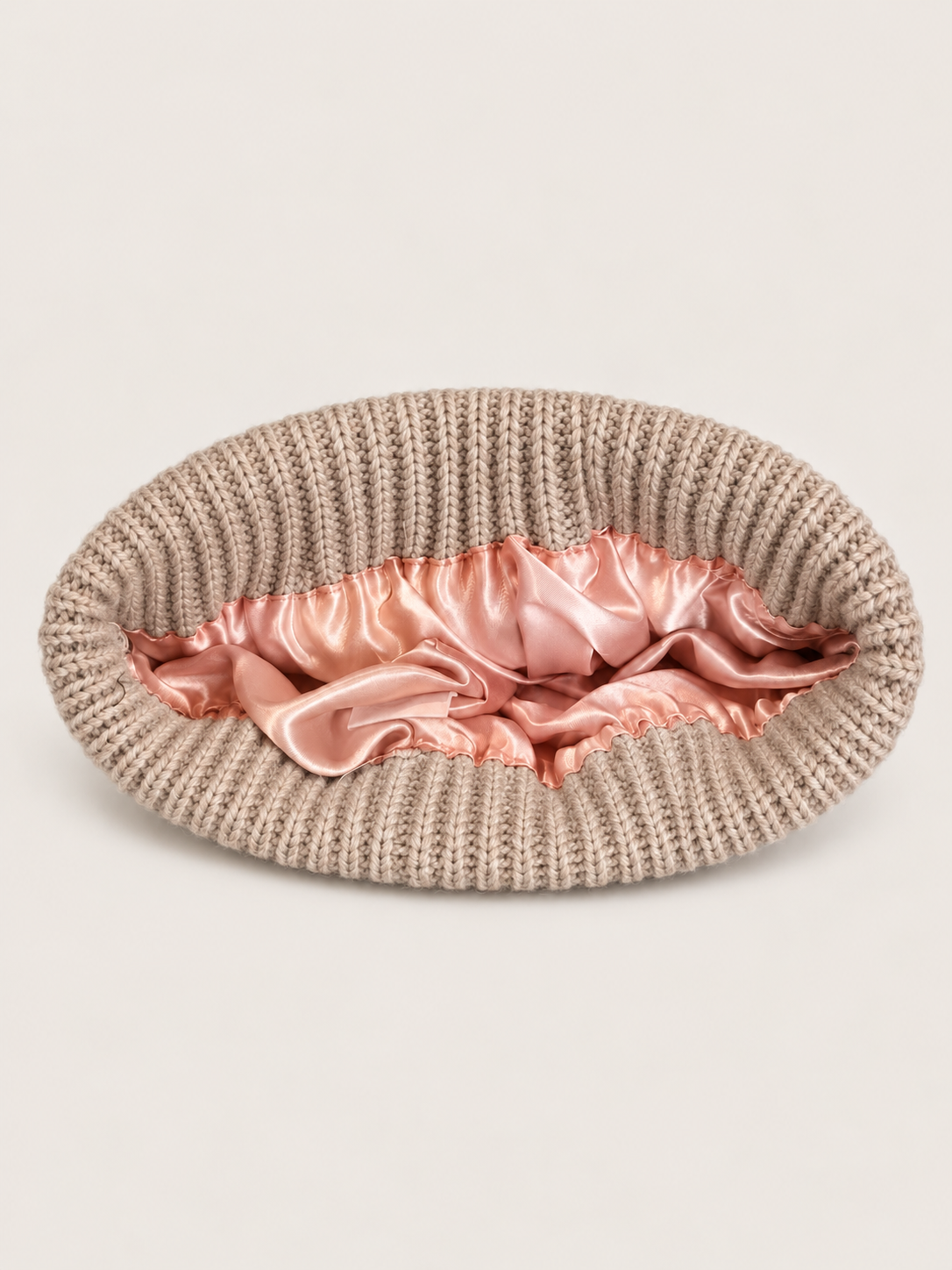 Proud peach 100% merino wool beanie in oat