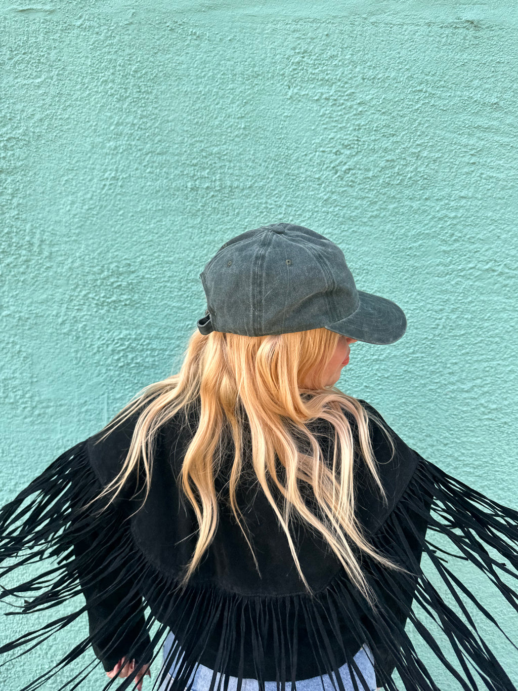 Silky Lined Baseball cap in black